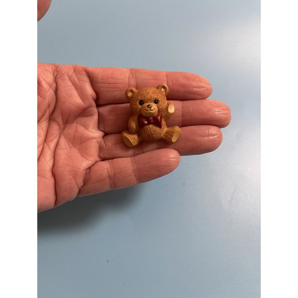 Hallmark Cards 1984 Christmas Teddy Bear with Red Bow Holiday Brooch Pin